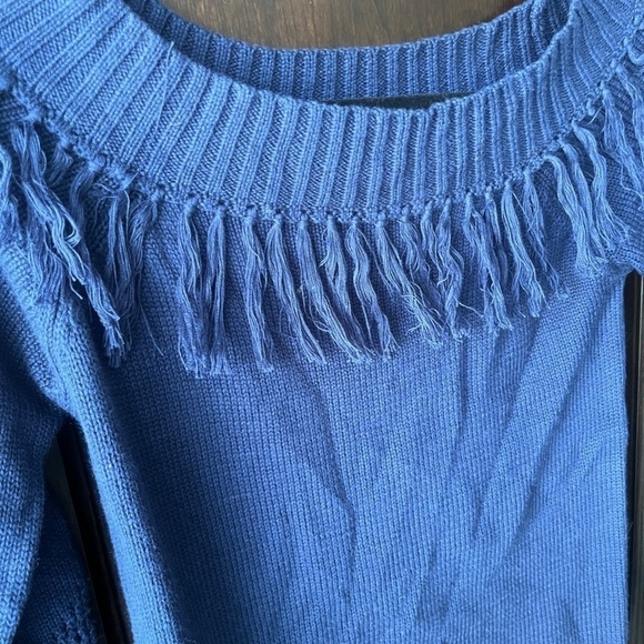 NWT Chaser Fringe Off Shoulder Sweater, Sailboat, Medium - Picture 5 of 5